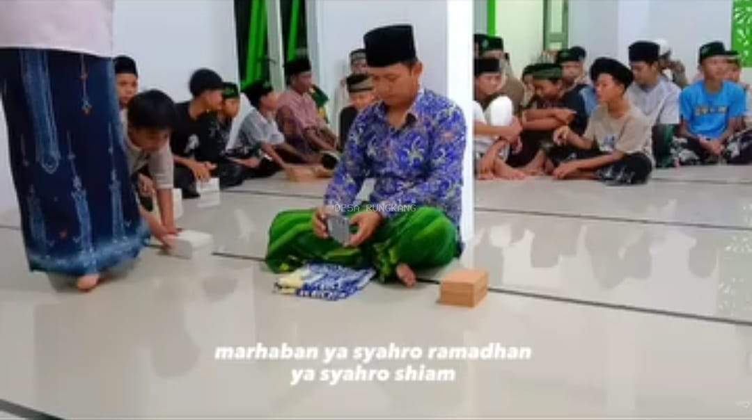 Tarawih Keliling (Tarkhim) Perangkat Desa Rungkang di RT 004 RW 001